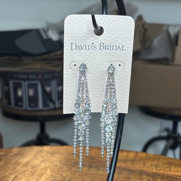 NWT David's Bridal Solitaire Crystal Cluster Fringe Earrings - Picture 2 of 3